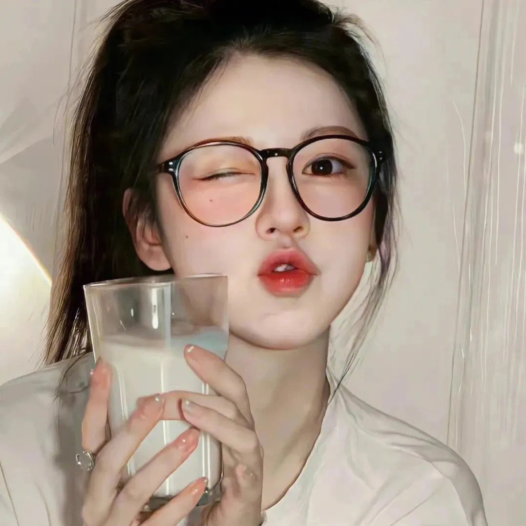 请别相信她